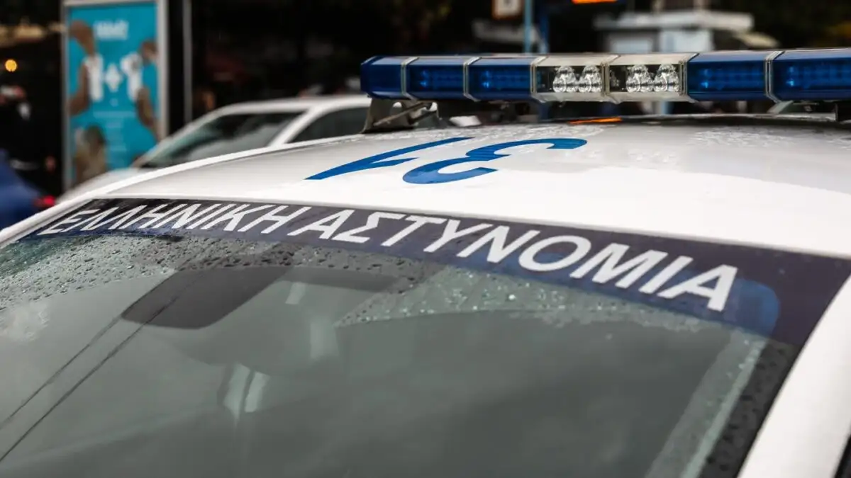 Μαγνησία: «Άπλωσε» την καντίνα στον αιγιαλό και βρέθηκε με χειροπέδες