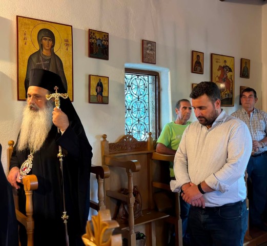 Ευλαβέστατος ο Αβραμόπουλος… και με την Παναγία «σύμμαχο»