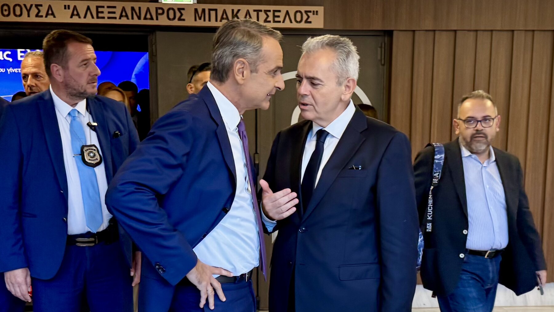 Στα παρασκήνια του Βελλίδειου…