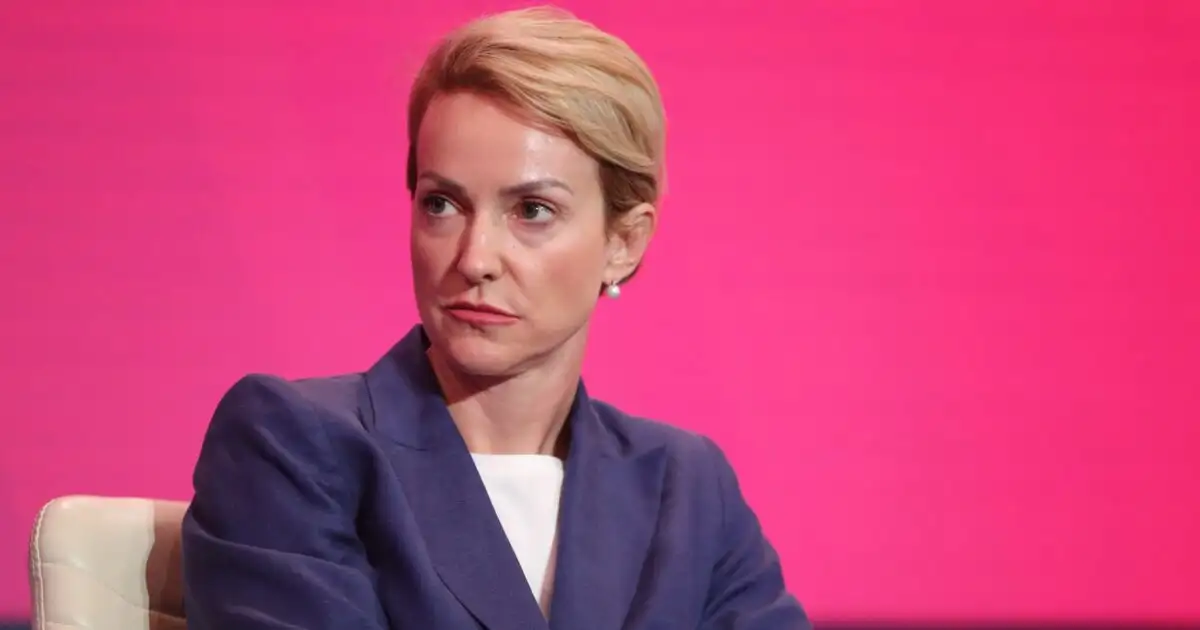 Αλεξάνδρα Σδούκου κατά Αλέξη Τσίπρα για Μαδούρο: Τι συμφωνήθηκε το 2012 και τι συνέβη με τα αεροσκάφη της Βενεζουέλας