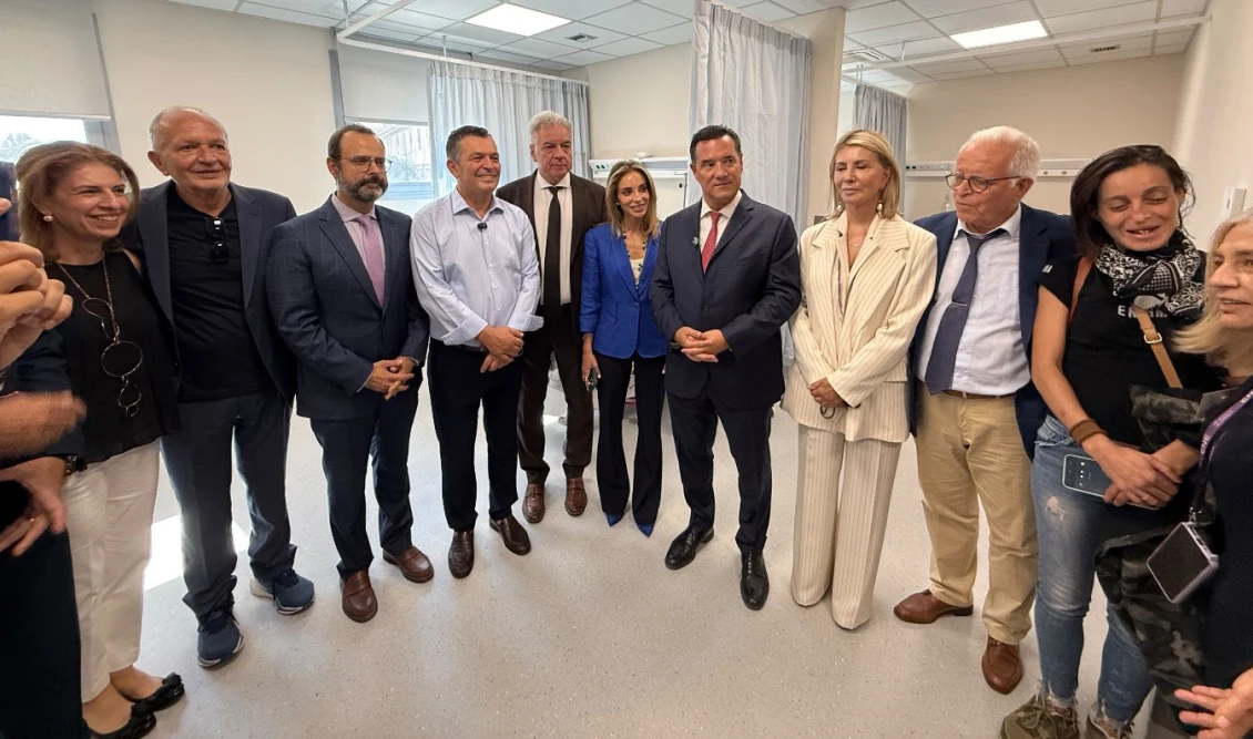 Εν μέσω διαμαρτυριών (βίντεο) ο υπουργός Υγείας εγκαινίασε το ανακαινισμένο Τμήμα Επειγόντων Περιστατικών στο Νοσοκομείο Βόλου