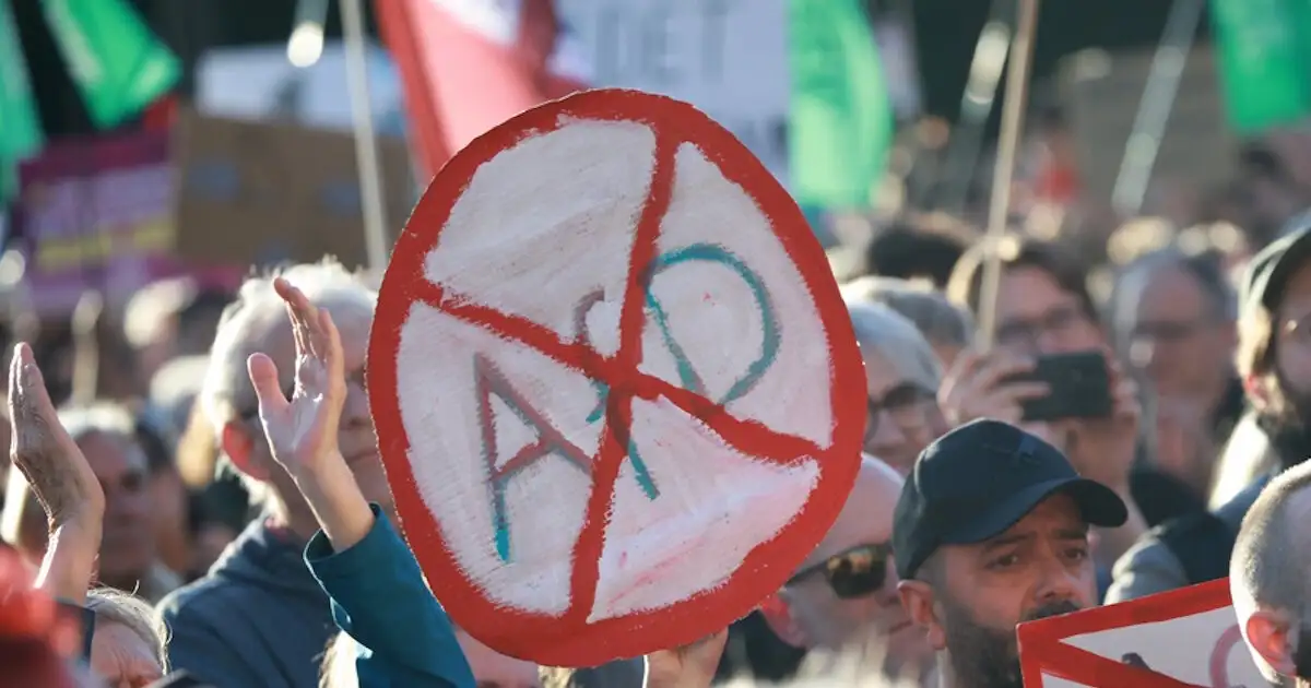 Συγκέντρωση κατά της AfD στο Βερολίνο – Χιλιάδες διαδηλωτές στους δρόμους