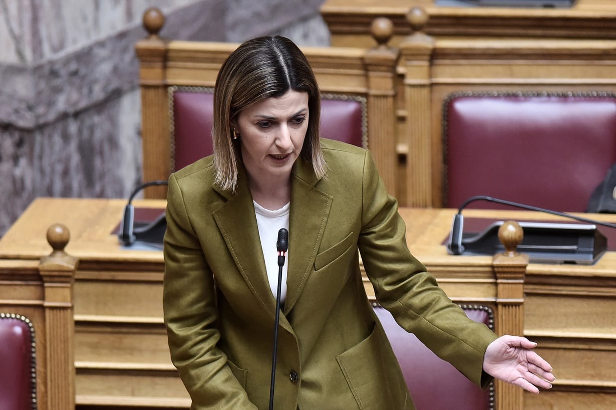 Αγαπηδάκη σε Ανδρουλάκη: Θα του έρθει κι εκείνου μήνυμα για τις δωρεάν εξετάσεις του “Προλαμβάνω”