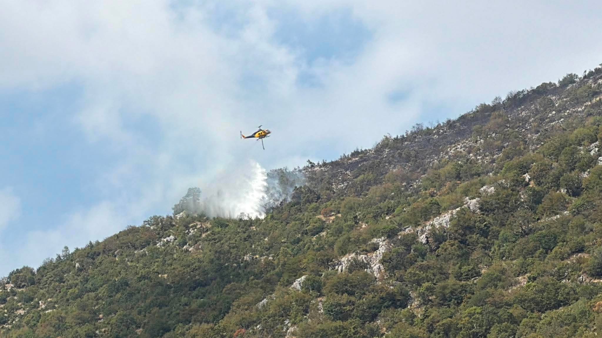 Βελτιωμένη η εικόνα της πυρκαγιάς στην Κρυσταλλοπηγή Φλώρινας