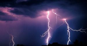 Ισχυρές καταιγίδες επηρεάζουν την περιοχή μας το απόγευμα της Πέμπτης (3/9) - Προβλήματα στην ηλεκτροδότηση