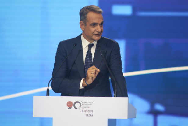 Μητσοτάκης στη ΔΕΘ: Επίδομα Χριστουγέννων 500 ευρώ σε δημοσίους υπαλλήλους – Ο «κλειστός κουμπαράς», το «Σπίτι μου 3» και ο κατώτατος μισθός