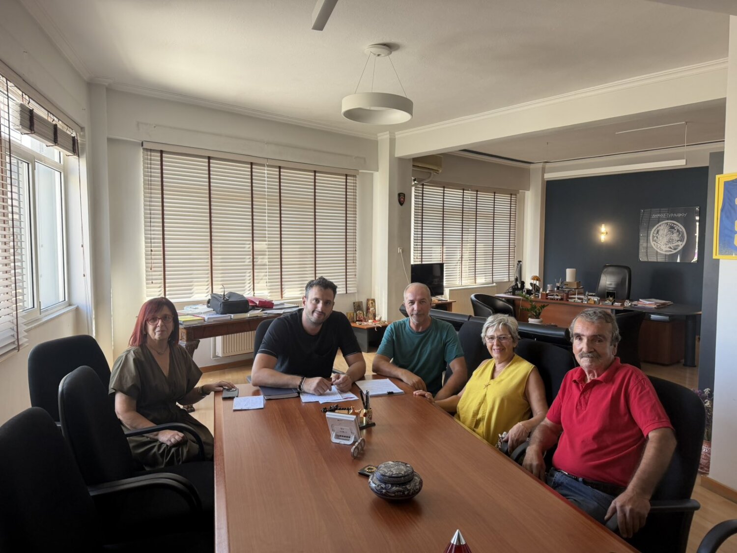 Συνάντηση εργασίας του Δημάρχου Τυρνάβου με τη Συντονιστική Επιτροπή του ΚΑΠΗ