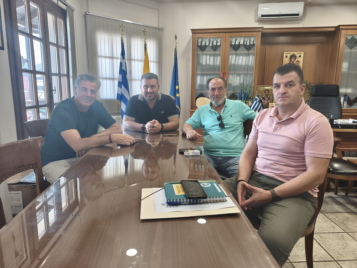 Συνεχίζει τις επαφές με τους Προέδρους των Τοπικών Κοινοτήτων ο Λευτέρης Αβραμόπουλος