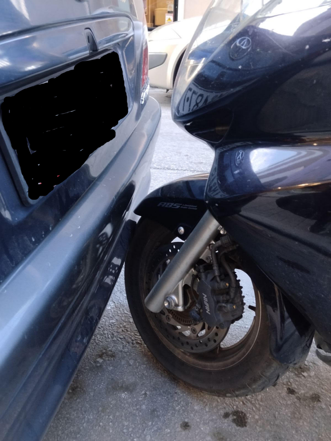 Στην… τρίχα, αλλά…