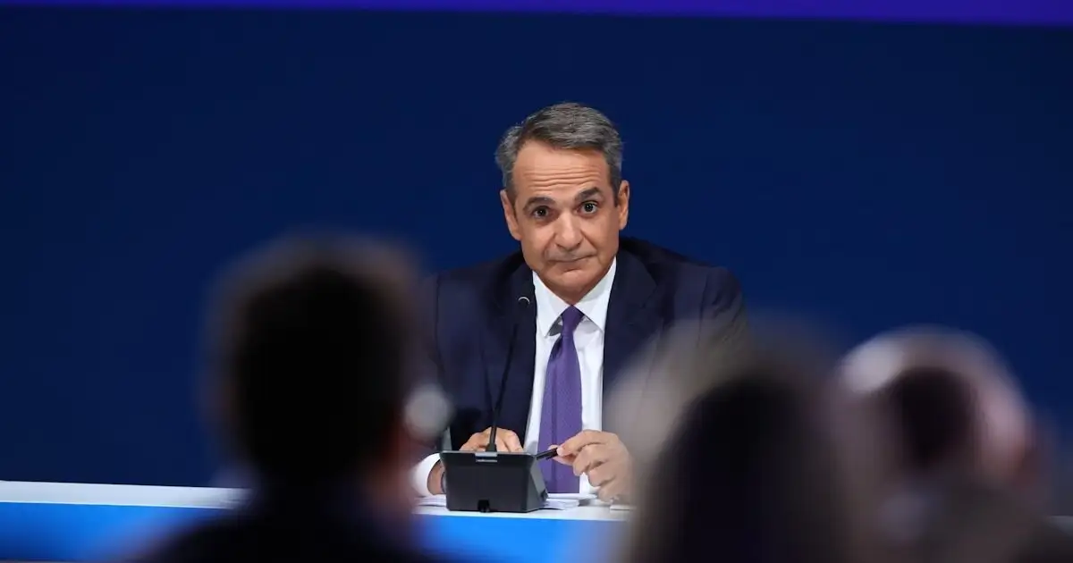 Ο Μητσοτάκης παίζει τα ρέστα του για την ΔΕΘ ^ θα είναι ο βατήρας για το 30+; ^ ο μαραθώνιος μέχρι τις εκλογές ανακατεύει την τράπουλα των ψηφοδελτίων ^ άγρια σύγκρουση ΝΔ – Σαμαρά, ο εμφύλιος είναι ο πιο ανελέητος πόλεμος ^ το unfair Τσίπρ