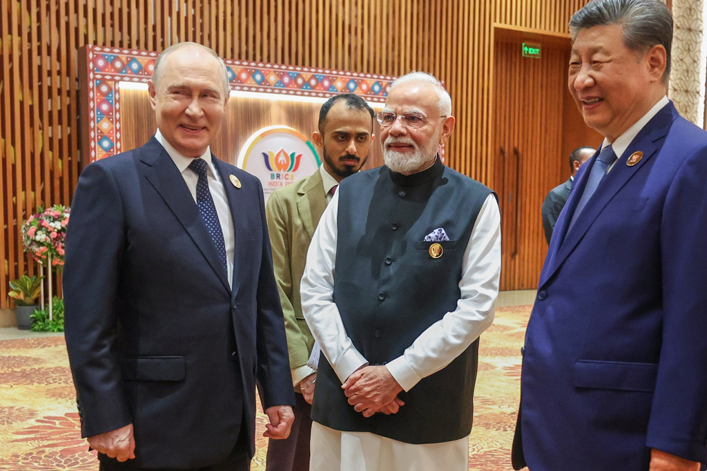 Στο περιθώριο της Συνόδου των BRICS, Κίνα και Ινδία συμφώνησαν να επιλύσουν τις μεθοριακές διαφορές τους