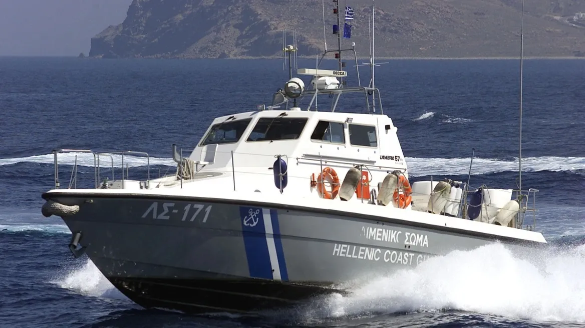 Αλίευσαν παράνομα 2.000 αχινούς σε παραλία στην ευρύτερη περιοχή του Βόλου