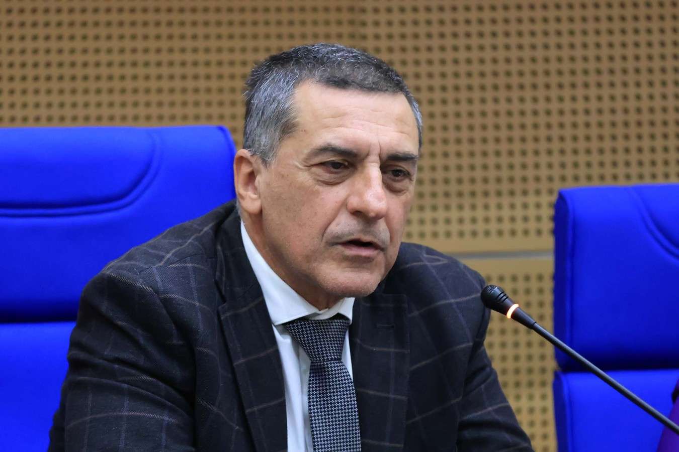 Κουρέτας: Νέοι σταθμοί για την αερορύπανση – Αντιπλημμυρικά έργα, Παγασητικός και καύση απορριμμάτων