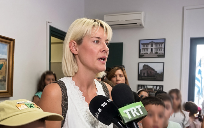 Ενταση στη Διεύθυνση Πρωτοβάθμιας και κατάληψη του χώρου από το 14ο Δημοτικό Σχολείο Βόλου