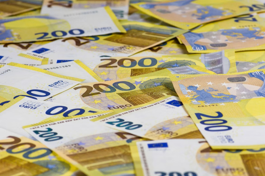Νέο φορολογικό τοπίο στην επαγγελματική ασφάλιση - Τι αλλάζει σε παροχές, εισφορές και εφάπαξ