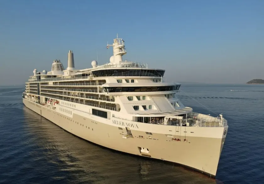 Στο λιμάνι του Βόλου το κρουαζιερόπλοιο «Silver Nova»