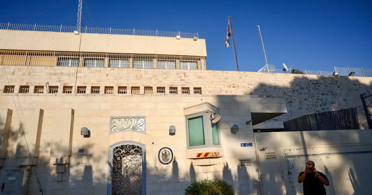 Independent: Βρετανία και Ισραήλ σε διπλωματική διαμάχη – Ο λόγος που οι άλλοτε ιστορικοί σύμμαχοι «τα έσπασαν» για τον εποικισμό της Δυτικής Όχθης