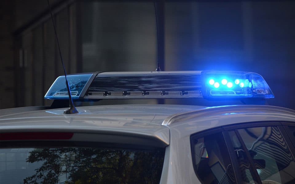 Σύλληψη αλλοδαπού στη Σκιάθο για διατάραξη λειτουργίας υπηρεσίας και εξύβριση