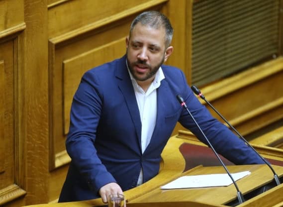 Ερώτηση Μεϊκόπουλου για το 1ο ΕΚ Βόλου: «Επικίνδυνες συνθήκες & καθυστερήσεις στην αποκατάσταση»