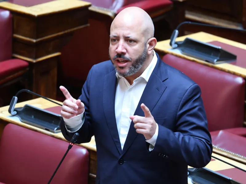 Στο στόχαστρο του ΣΥΡΙΖΑ ο Αλέξανδρος Μεϊκόπουλος – Σκληρή επίθεση για την έδρα και την πολιτική του ηθική