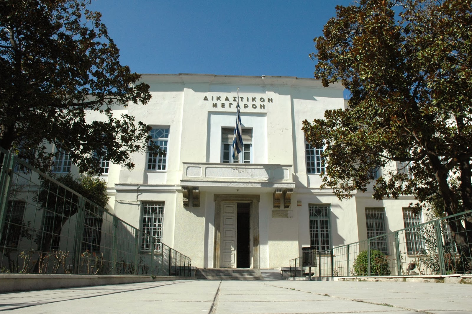 Βόλος: Ελεύθεροι με περιοριστικούς όρους οι δύο νεαροί για την επίθεση στην παραλία